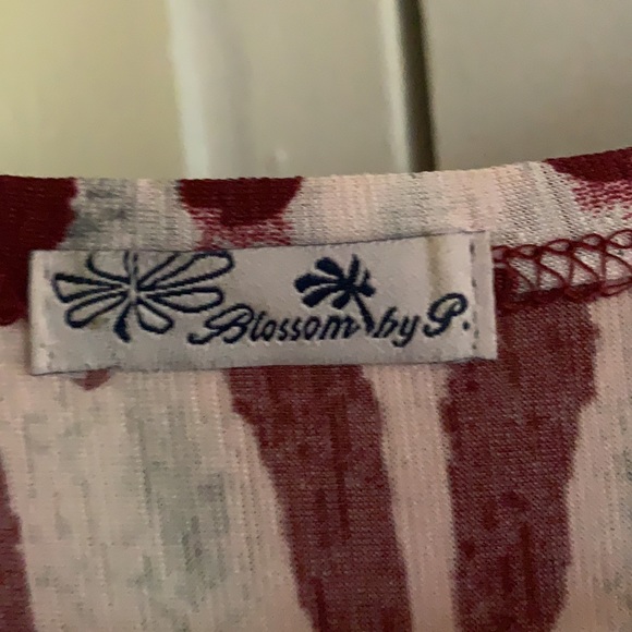 Red Fashion Top Size OS - NWOT - Picture 3 of 4